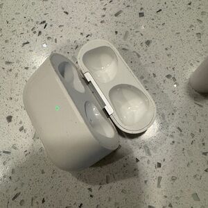 White Wireless Earbuds Charging Case